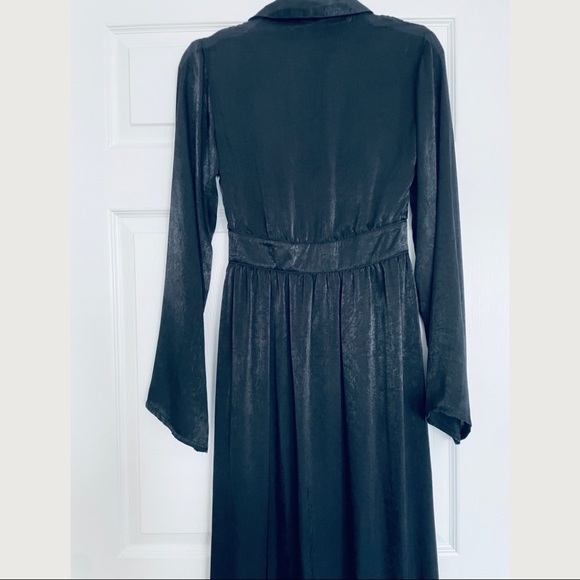 MISSGUIDED Hook Corset Liquid Satin Duster Coat - Picture 7 of 14
